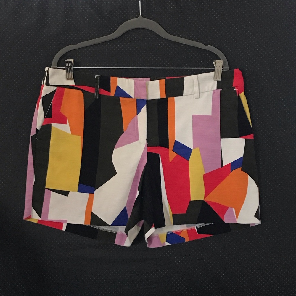 PRE-LOVED Halogen Colorful Geometric 5” Women's Shorts, Size 14